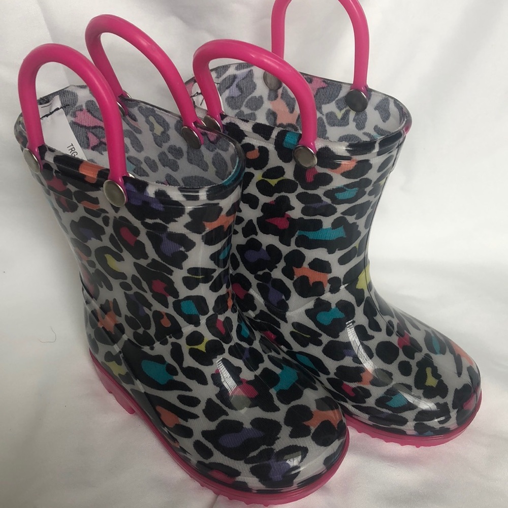 Leopard rain boots
